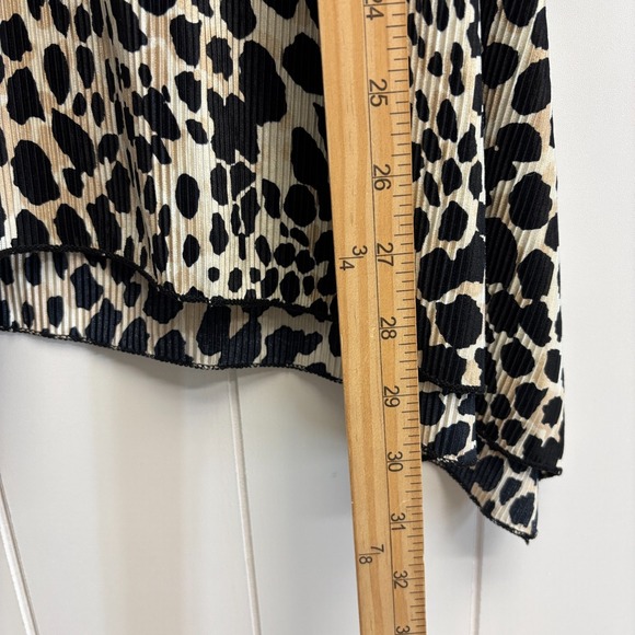 Vintage Only 9 Womens Animal Print Handkerchief Hem Top Size 2X Pleated Chic - Picture 5 of 9